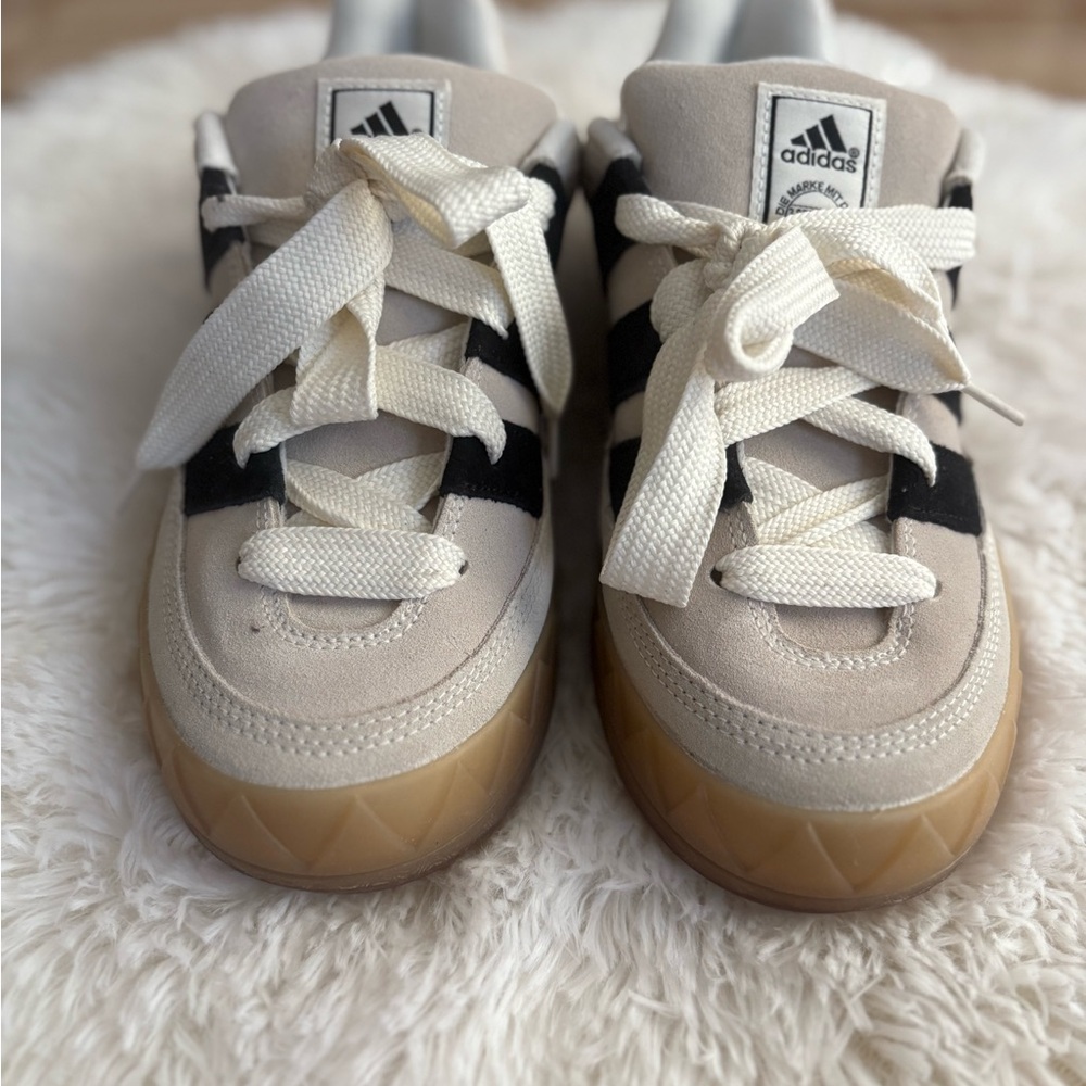 NWOT Adidas Cream and Black Sneakers